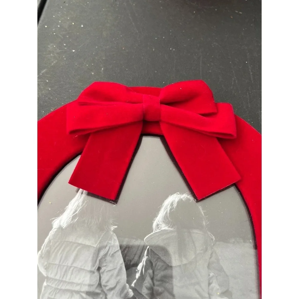 Red Velvet Bow Arched Picture Frame Christmas Festive Holiday Table Decoration